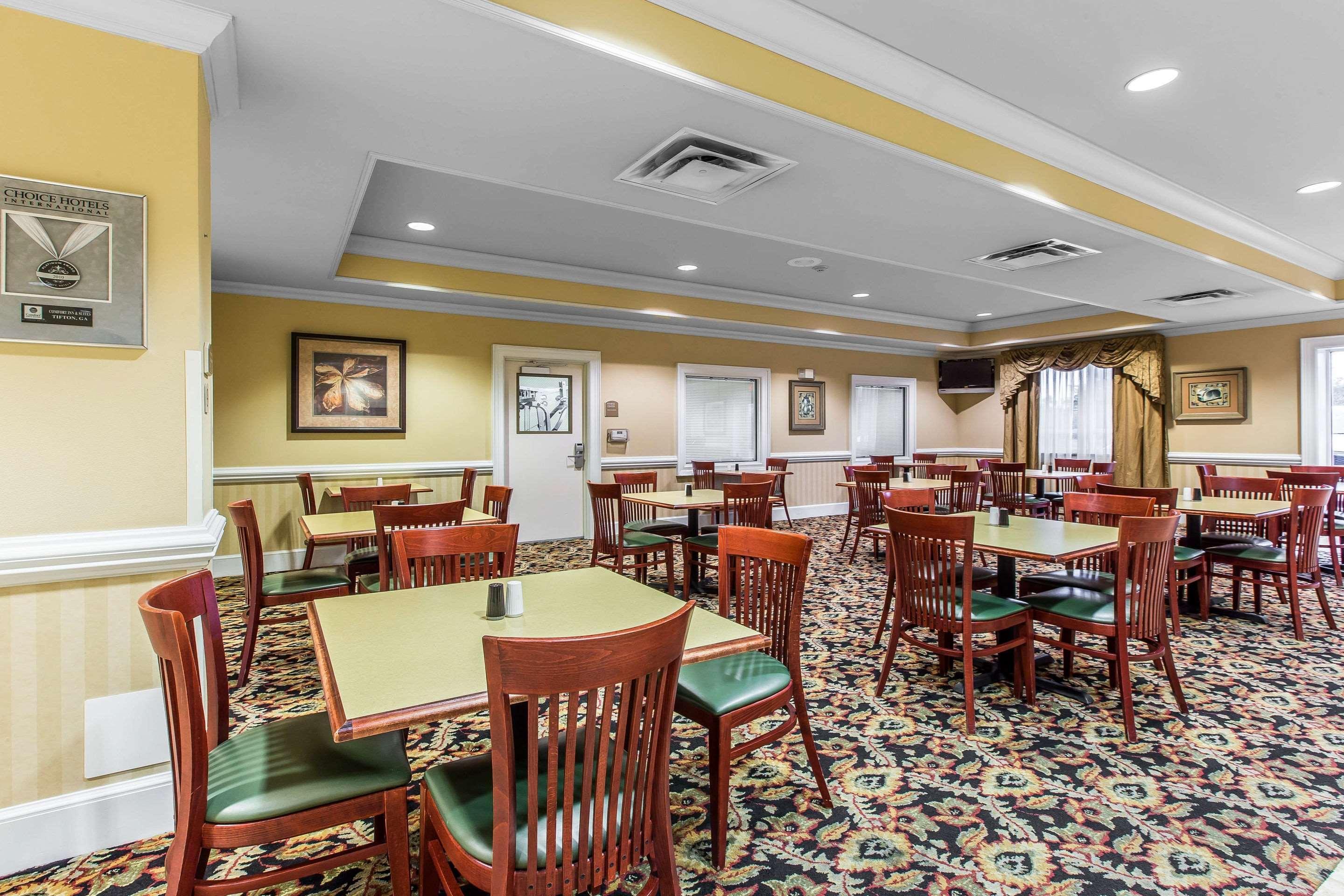 Comfort Inn & Suites Тифтон Екстериор снимка
