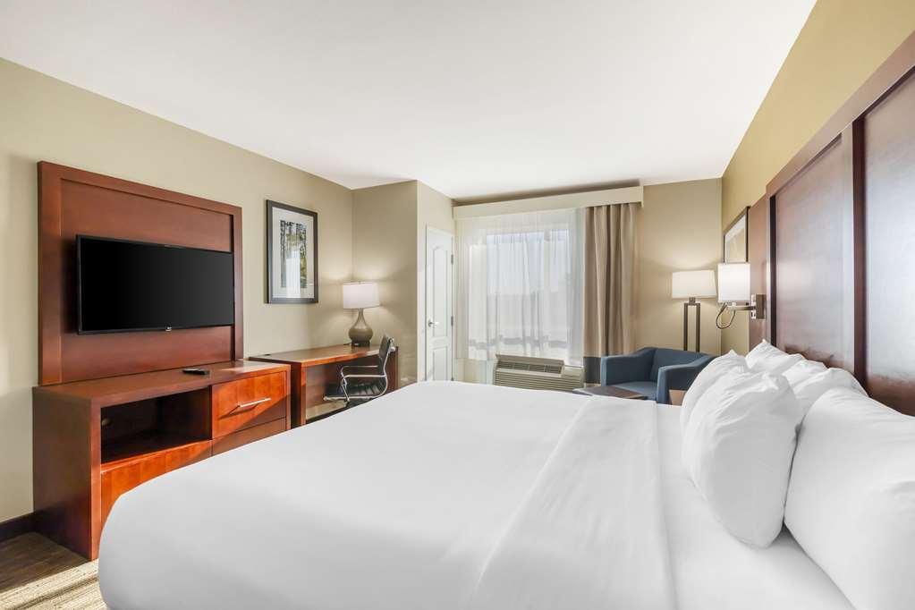 Comfort Inn & Suites Тифтон Стая снимка