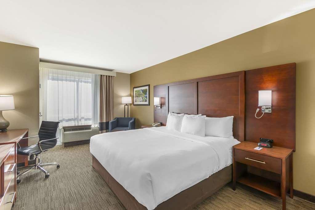 Comfort Inn & Suites Тифтон Стая снимка