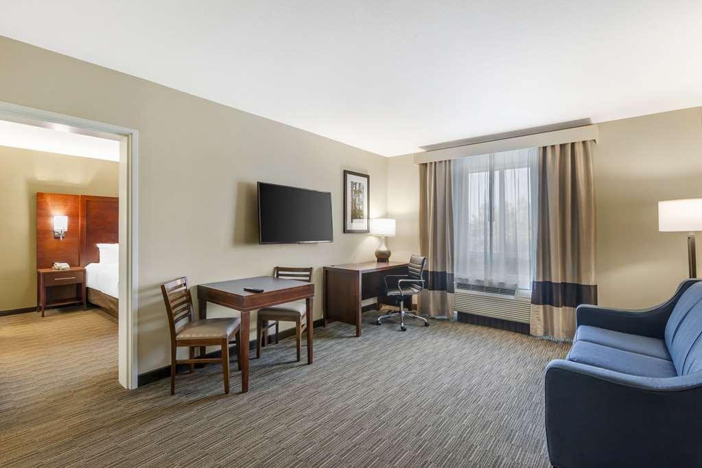 Comfort Inn & Suites Тифтон Стая снимка