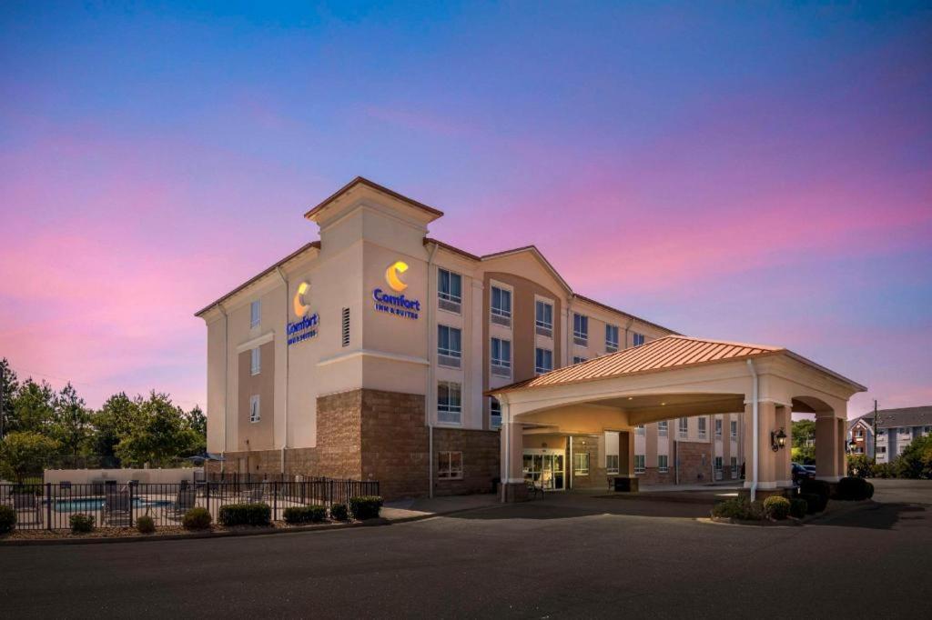 Comfort Inn & Suites Тифтон Екстериор снимка