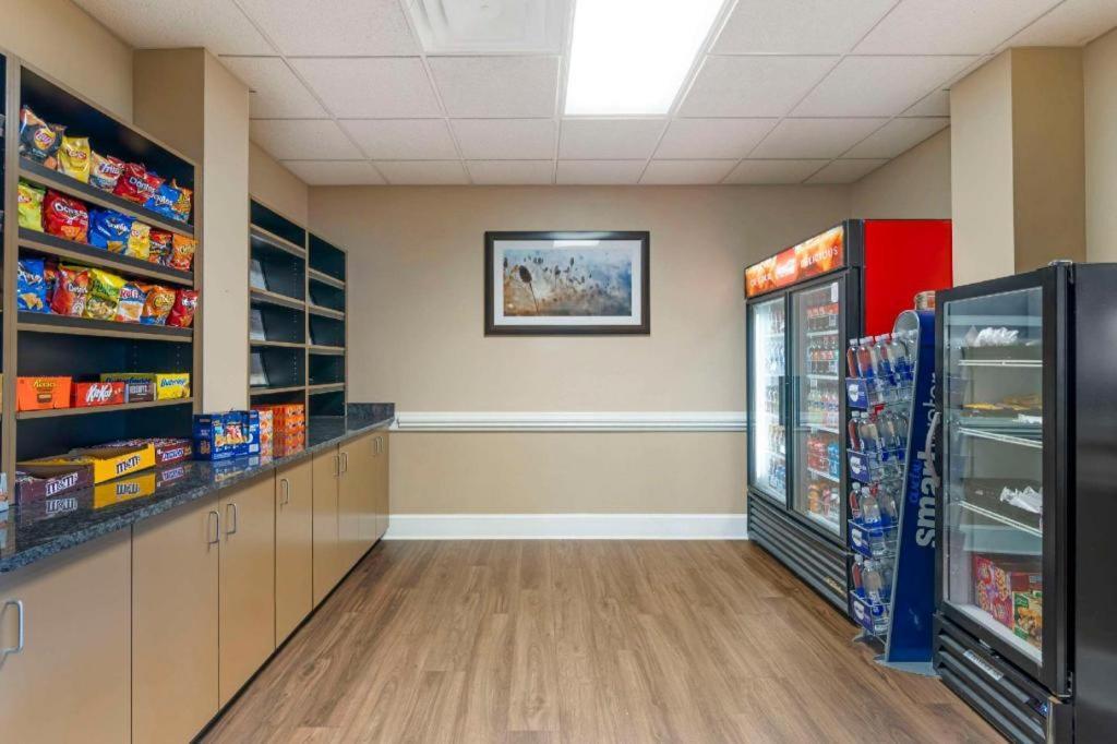 Comfort Inn & Suites Тифтон Екстериор снимка