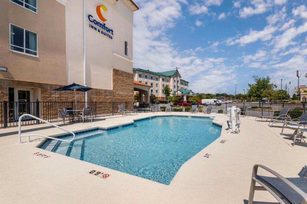 Comfort Inn & Suites Тифтон Екстериор снимка